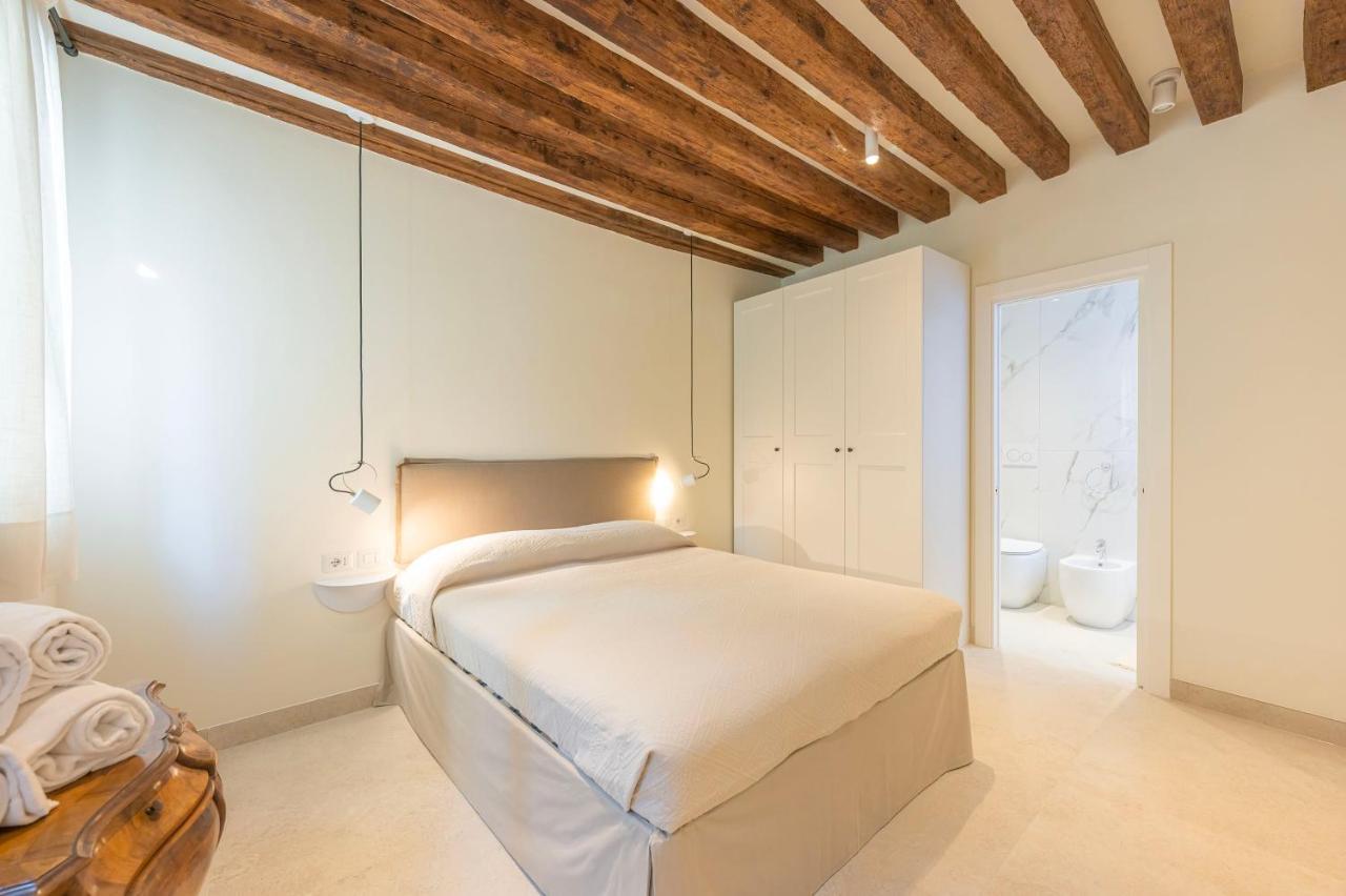 Grifalcon D'oro - Center Venedig